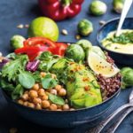 Salades variées et poke bowls, un menu à composer